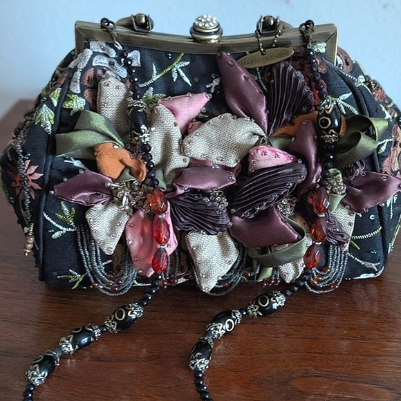Mary Frances Handbags - Mary Frances hand bag purse
